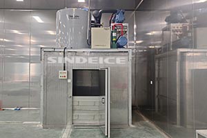 山東食品廠，日產(chǎn)8噸片冰機(jī)